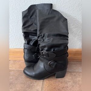Women's Black faux Leather Boots - Journee Collection. Size 7.5
